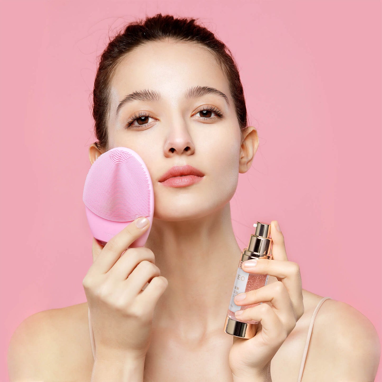 FOREO LUNA™ 3 Facial Cleansing Brush for Normal Skin