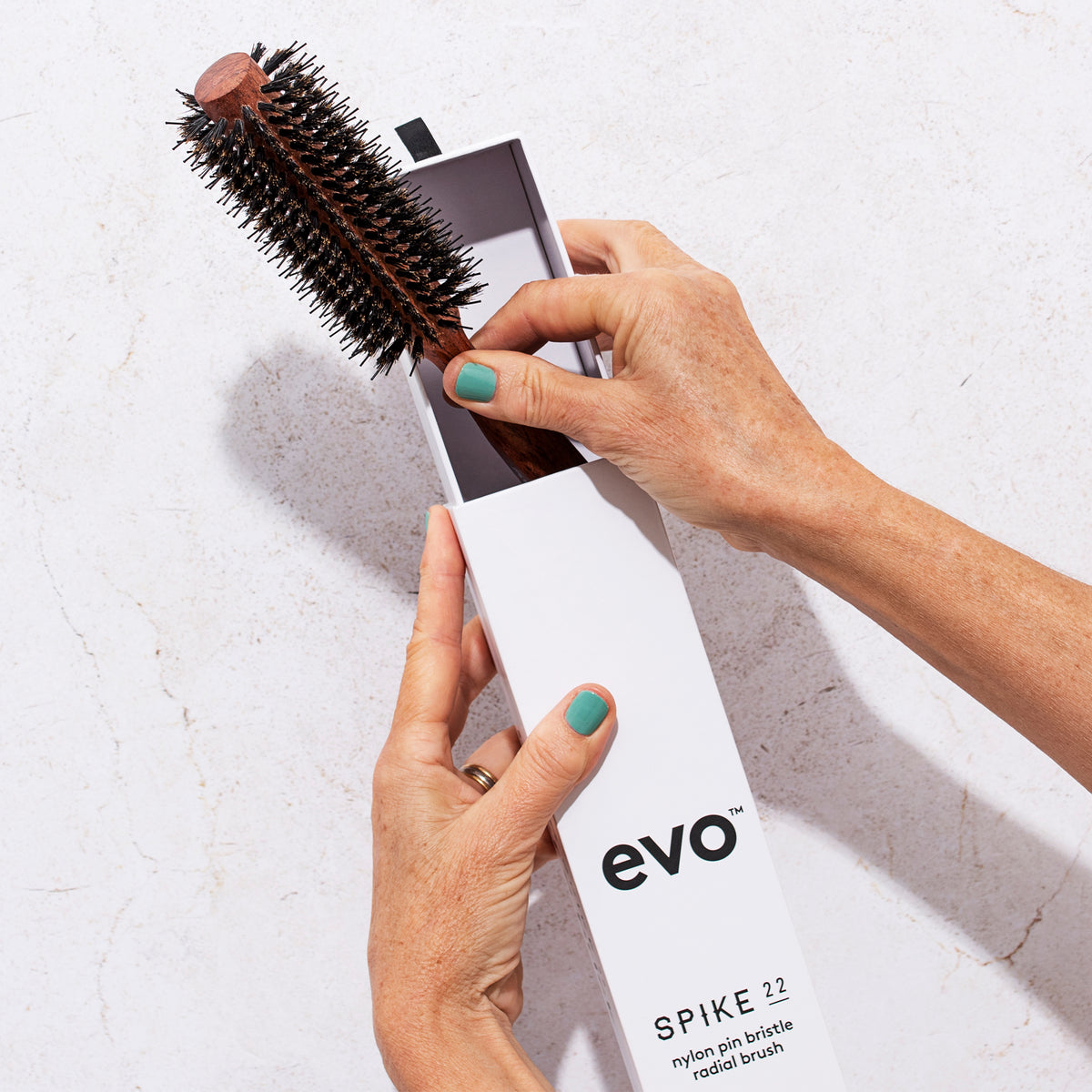 evo spike nylon pin bristle radial brush 22mm
