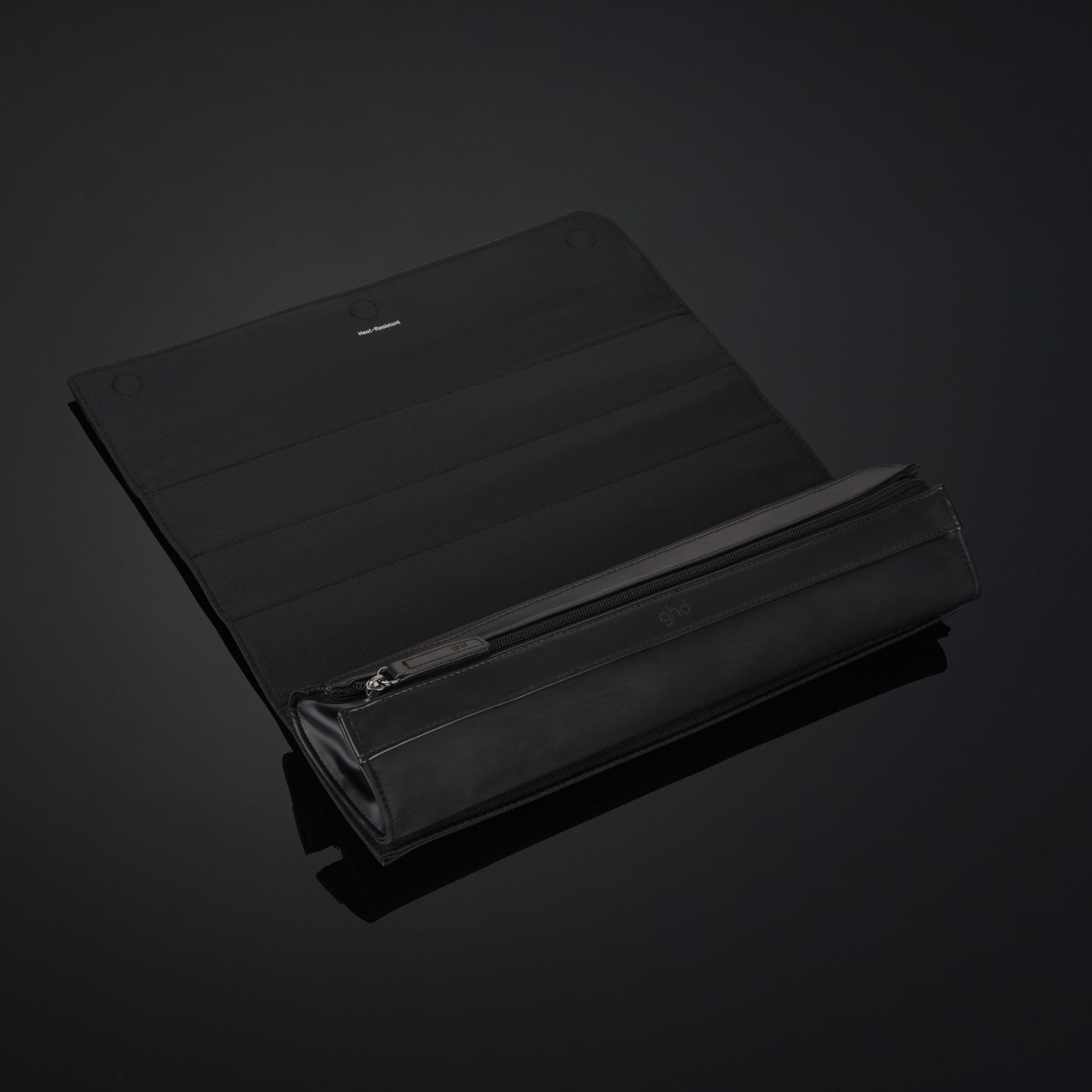 ghd Curve Roll Bag & Heat Resistant Mat