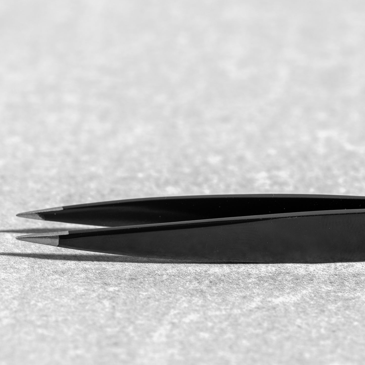 Caronlab Pointed Tip Tweezer - Matte Black