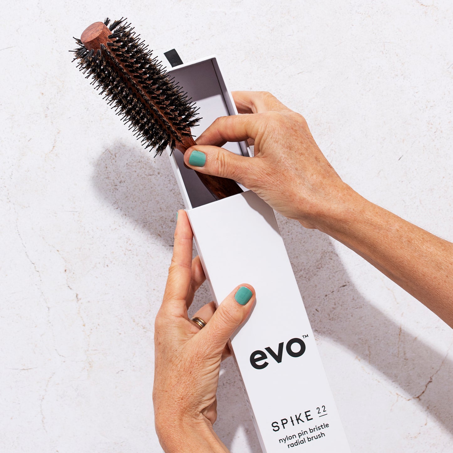 evo spike nylon pin bristle radial brush 22mm