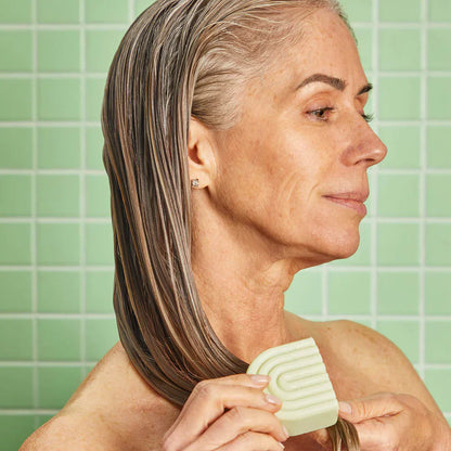 Kitsch Tea Tree & Mint Clarifying Solid Conditioner Bar 77g