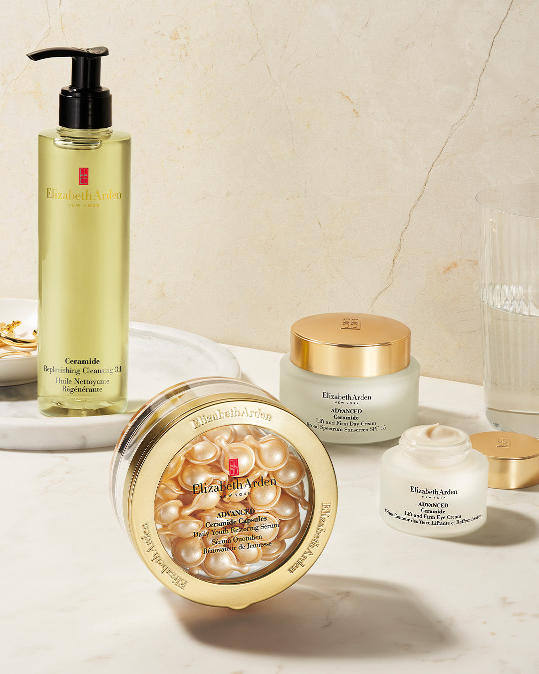 Elizabeth Arden Ceramide Replenishing Cleansing Oil 195ml