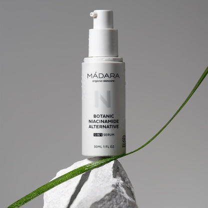 Madara Botanic Niacinamide Alternative 5 In 1 Serum 30ml
