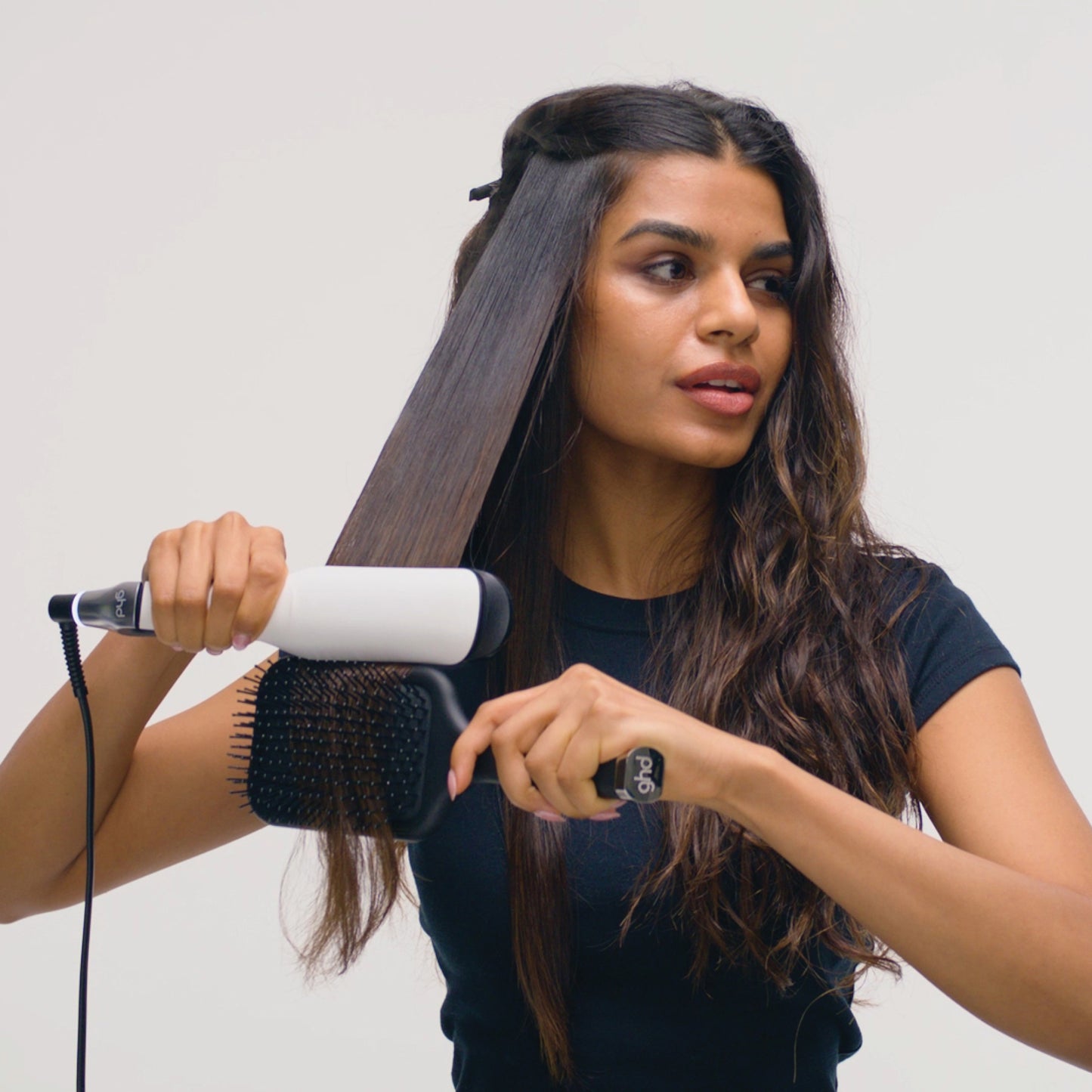 ghd Chronos Max Wide-Plate Hair Straightener 43mm - White